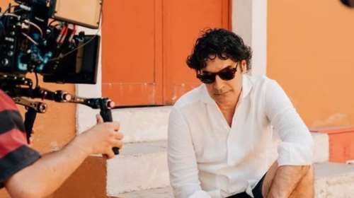 Ο Χριστόφορος Παπακαλιάτης σε bistrot σε οικισμό στους Παξούς - &quot;Το ωραιότερο spot του νησιού&quot;