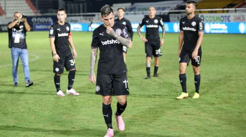 Με μαύρα περιβραχιόνια ο ΟΦΗ για τον μικρό Ζαχαρία: &quot;Πονάμε μαζί σας&quot;, το μήνυμα στην οικογένεια του παιδιού