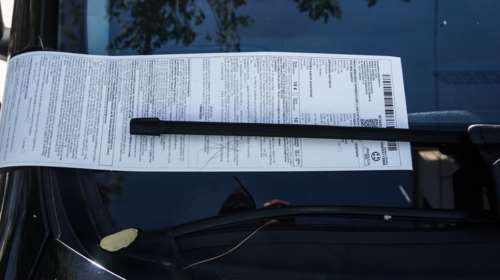 Έπαθε έμφραγμα ενώ οδηγούσε και του έκοψαν... κλήση - Η ταλαιπωρία ενός οδηγού στο Ηράκλειο