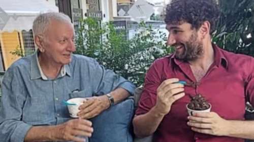 Ο γιος του Κώστα Χαρδαβέλλα αποκάλυψε το τελευταίο μήνυμα του πατέρα του