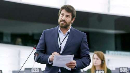 Υπόθεση Γεωργούλη: Πληροφορίες για νέα καταγγελία από πρώην συνεργάτιδά του για απόπειρα βιασμού