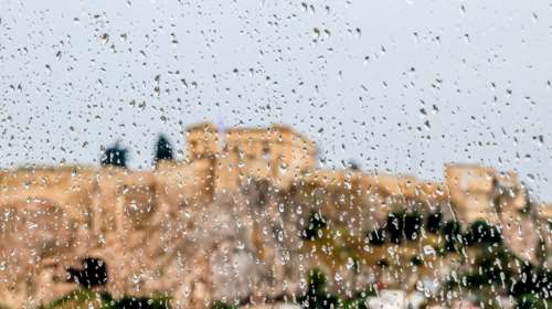 Φθινοπωρινό το σκηνικό του καιρού: Συννεφιά, βροχές και πτώση θερμοκρασίας - Ποιες περιοχές θα επηρεαστούν