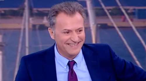 Ο Δημήτρης Οικονόμου τετ α τετ με τεράστιο φίδι: Η ανάρτηση που τρόμαξε τους φίλους του