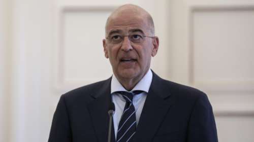 Συνάντηση Δένδια με τον Ρώσο πρέσβη - Τηλεφώνημα με ΥΠΕΞ Αυστρίας για τη φωτιά στη Μόρια