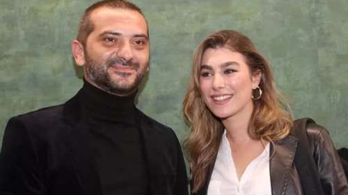 Η Χρύσα Μιχαλοπούλου στόλισε: Οι οικογενειακές φωτογραφίες με το χριστουγεννιάτικο δέντρο