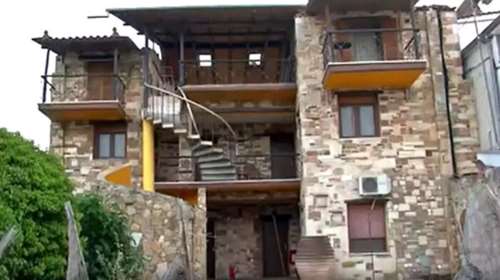 Φρίκη στις Σέρρες: Έδεναν και νάρκωναν ηλικιωμένους σε παράνομο γηροκομείο στον Λιθότοπο - Στο εδώλιο επτά κατηγορούμενοι