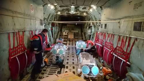 Εχασε τη μάχη ο ένας από τους τρεις ασθενείς με κορονοϊό που μεταφέρθηκαν από τη Δράμα στην Αθήνα