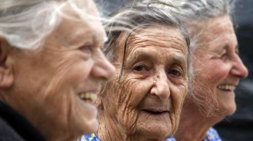 Έρευνα: 8 στους 10 ηλικιωμένους δεν έχουν κάνει ποτέ χρήση ηλεκτρονικών υπηρεσιών σε ΔΕΚΟ και τράπεζες