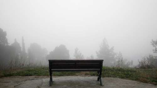 Πέπλο ομίχλης έχει καλύψει την Πάρνηθα - Διεκόπη η κυκλοφορία των ΙΧ