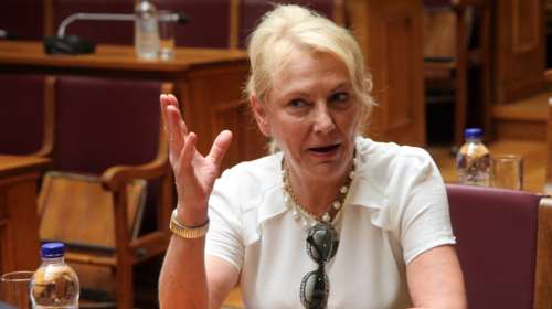 Φωτεινή Πιπιλή για Αντώνη Σαμαρά: Τελικά αποστάτης γεννιέσαι - Δεν γίνεσαι - Η αιχμηρή ανάρτησή της