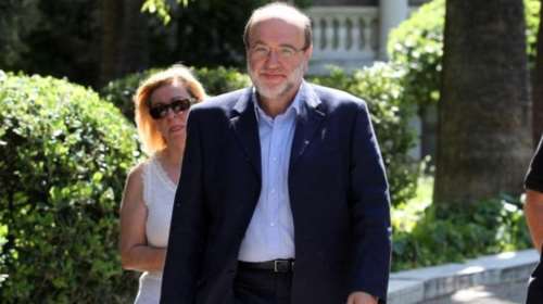 Αλεξιάδης: Είμαι υπηρεσιακός υπουργός και δεν μπορώ να ανοίξω το στόμα μου