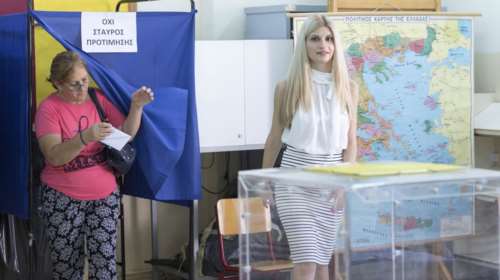 Η ώρα των exit polls, όλα τα σενάρια για την επόμενη μέρα