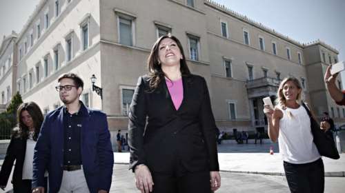 Η Ζωή «καπάρωσε» έξι γραφεία στη Βουλή