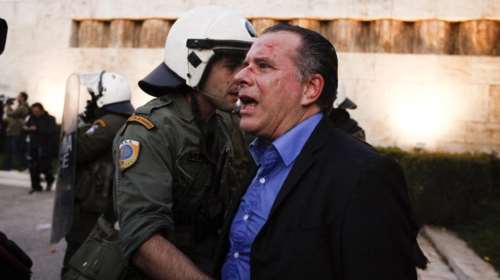 ΝΔ: Τσίπρας και Τόσκας καλύπτουν τα φασιστοειδή