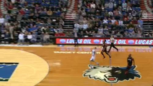 Το καλάθι της χρονιάς στο NBA (video)