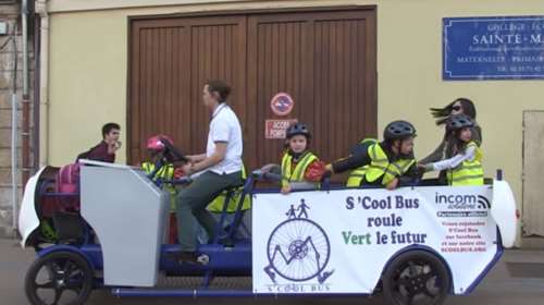 Πετάλι όλοι μαζί και ιδού το νέο σχολικό λεωφορείο:S'Cool Bus