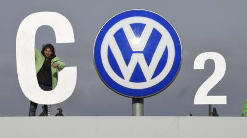 Με δωροκάρτες αποζημιώνει τους αμερικανούς η Volkswagen