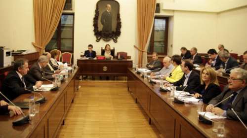 Φωτιές άναψε στη Βουλή ο ανασχηματισμός στην ΕΛ.ΑΣ.