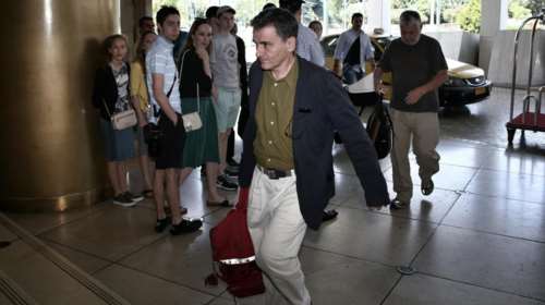 Τα μυστήρια του Χίλτον, τι συζητούν και πού διαφωνούν