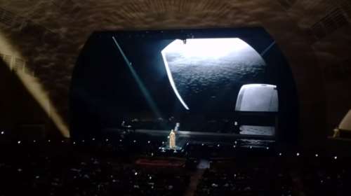 To τραγούδι της Adele για τα θύματα των επιθέσεων στο Παρίσι