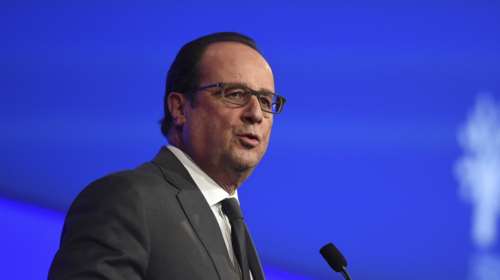 Εντατικούς βομβαρδισμούς του ISIS διέταξε ο Ολάντ