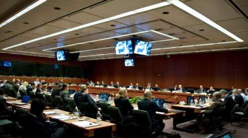 Στο Eurogroup τα 2 δισ και το δεύτερο πακέτο με τα προπαιτούμενα