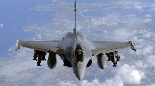 Στρατιωτική βοήθεια στη Γαλλία προσφέρουν οι 27 της Ε.Ε