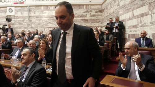 Το Συμβούλιο Αρχηγών βραχυκυκλώνει τη ΝΔ
