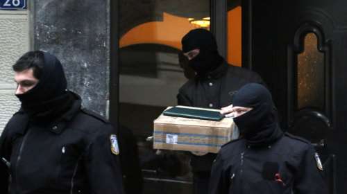 Ψάχνουν «θυγατρικές» των Πυρήνων για την έκρηξη στον ΣΕΒ