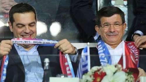 Το «φάουλ» με τα tweets Τσίπρα - Νταβούτογλου