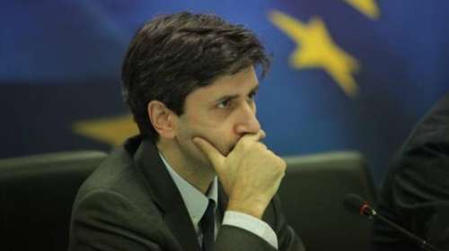 Χουλιαράκης:Θέλει προσοχή η άρση των capital controls