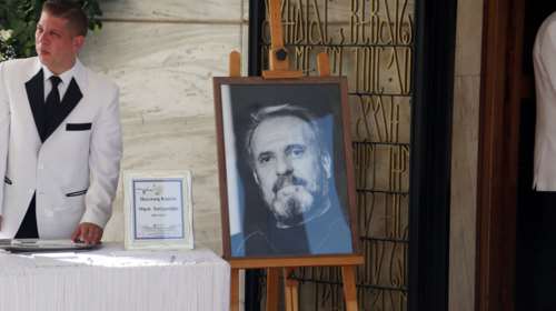 Ολο το ελληνικό θέατρο είπε αντίο στον Μηνά Χατζησάββα