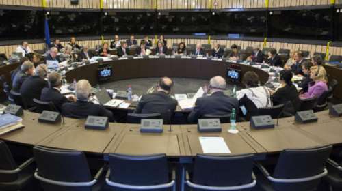 Από 160.000 πρόσφυγες μετεγκαταστάθηκαν μόνο 937!