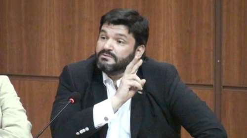 Ο Κρανιδιώτης λέει τη ΝΔ «μπλε θολό Ποτάμι»