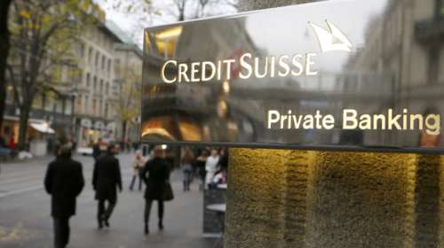 Πρώην πρωθυπουργός κατηγορεί την Credit Suisse για ξέπλυμα χρήματος
