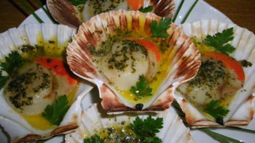 Όστρακα, κοτόπουλο και παρφέ πορτοκαλιού στο γεύμα των ηγετών