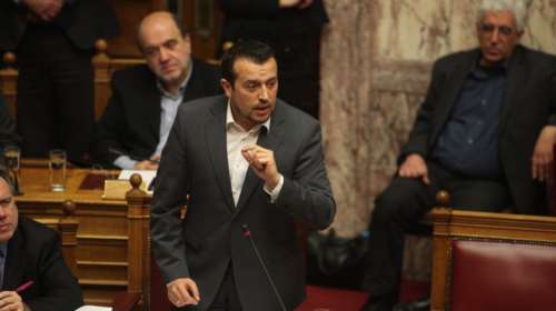 Νέα επίθεση από το Μαξίμου στις εταιρείες δημοσκοπήσεων