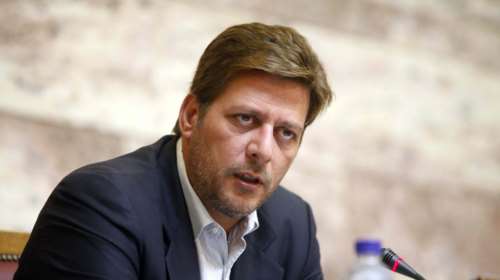 Κόντρα ΣΥΡΙΖΑ - Βαρβιτσιώτη για την εκκένωση της Ειδομένης