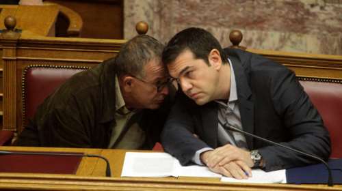 «Κονταίνουν» Μουζάλα, συστήνουν Συμβούλιο Προσφυγικής Πολιτικής