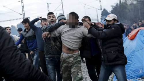 Ειδομένη: Καμιά απόπειρα βιασμού δεν έγινε στο παιδί μου λέει ο πατέρας