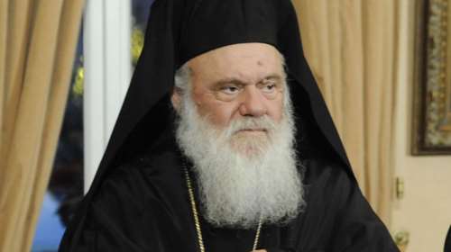 Σκληρή απάντηση Ιερώνυμου σε δημοσιεύματα