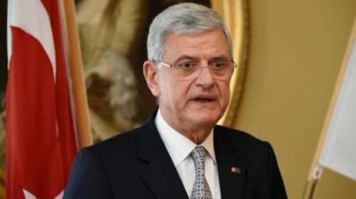 Τούρκος υπουργός προκαλεί  για βίζα και Κυπριακό