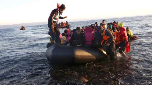 FAS: Με ψαροκάικα μέσω Ιταλίας οι νέες διαδρομές προσφύγων