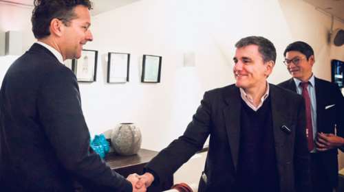 Τι είπε ο Τσακαλώτος στη Βουλή για την αμοιβή του Κορεάτη συμβούλου του