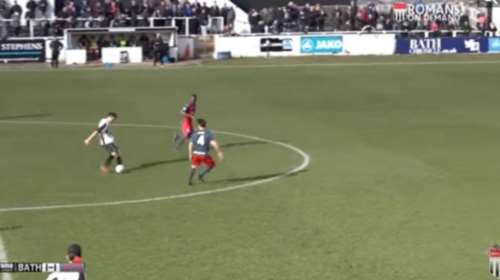 Επική ανατροπή με γκολ από τη σέντρα στο 94 (video)