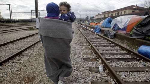 Ειδομένη: Στέλνουν SMS στους πρόσφυγες με εναλλακτικές διαδρομές