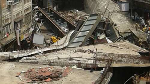 Kατάρρευση γέφυρας στην Καλκούτα, δέκα νεκροί, 150 παγιδευμένοι