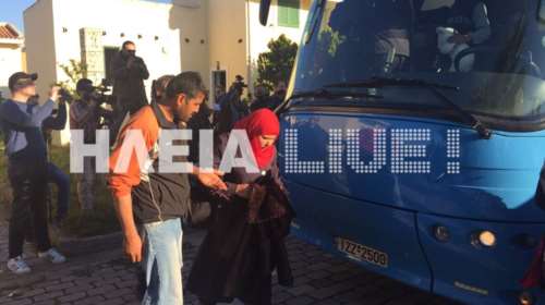 Εφτασαν 300 πρόσφυγες σε πρώην resort της Κυλλήνης