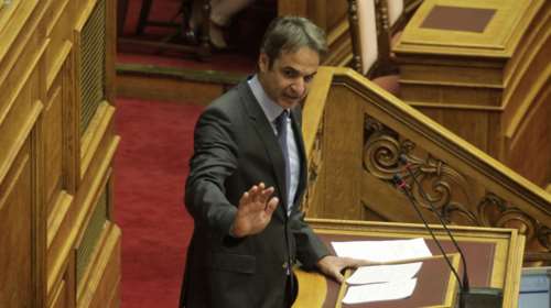 Αλλαγή τακτικής: Από το «γαλάζιο βαλς» στο «σκληρό ροκ»