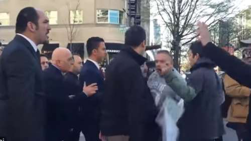 Σωματοφύλακες του Ερντογάν χτύπησαν δημοσιογράφους